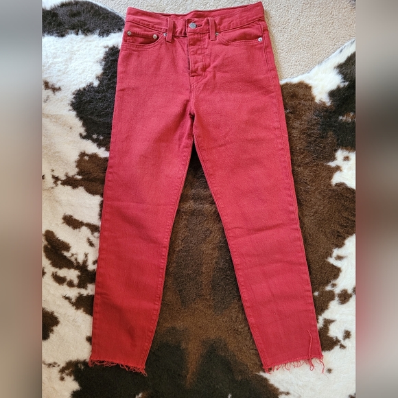 Cherry Red Levi’s Wedgie Jeans - Picture 7 of 9
